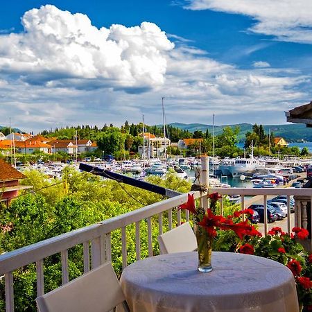 Pakovo Apartments Andrija Тиват Экстерьер фото