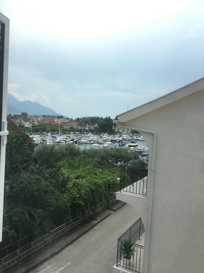Pakovo Apartments Andrija Тиват Экстерьер фото